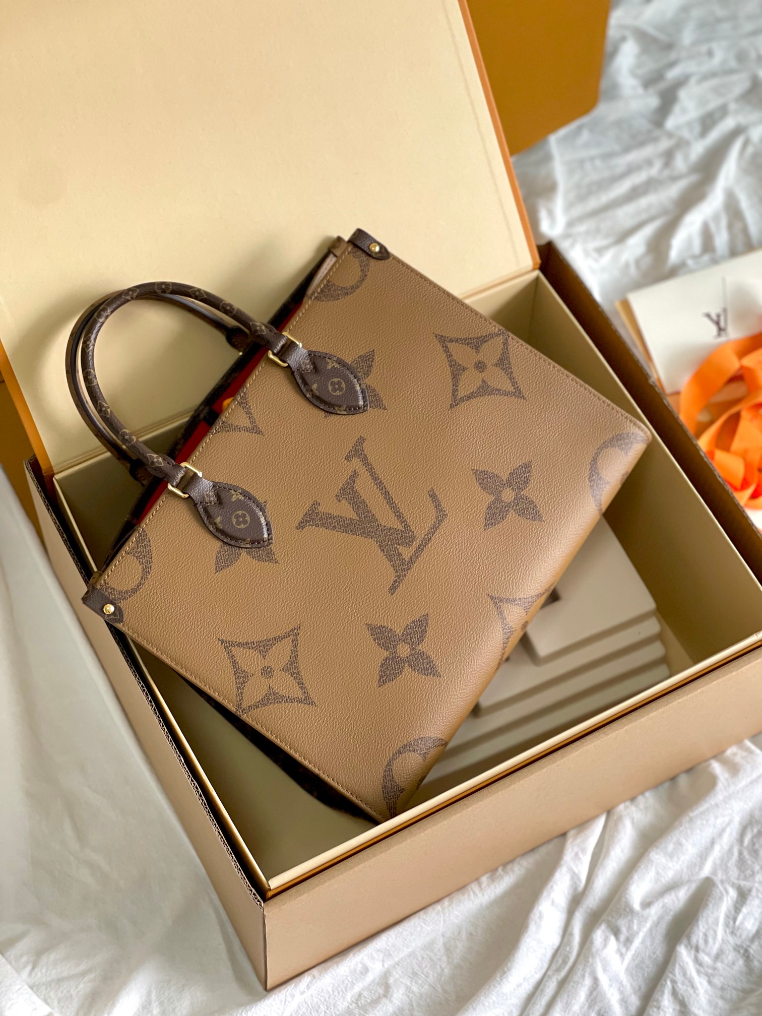 LV Shopping Bags